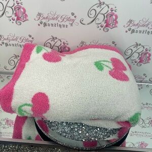 cupcakes & cashmere blanket large size cherries 🍒 Cherry Print luxe soft